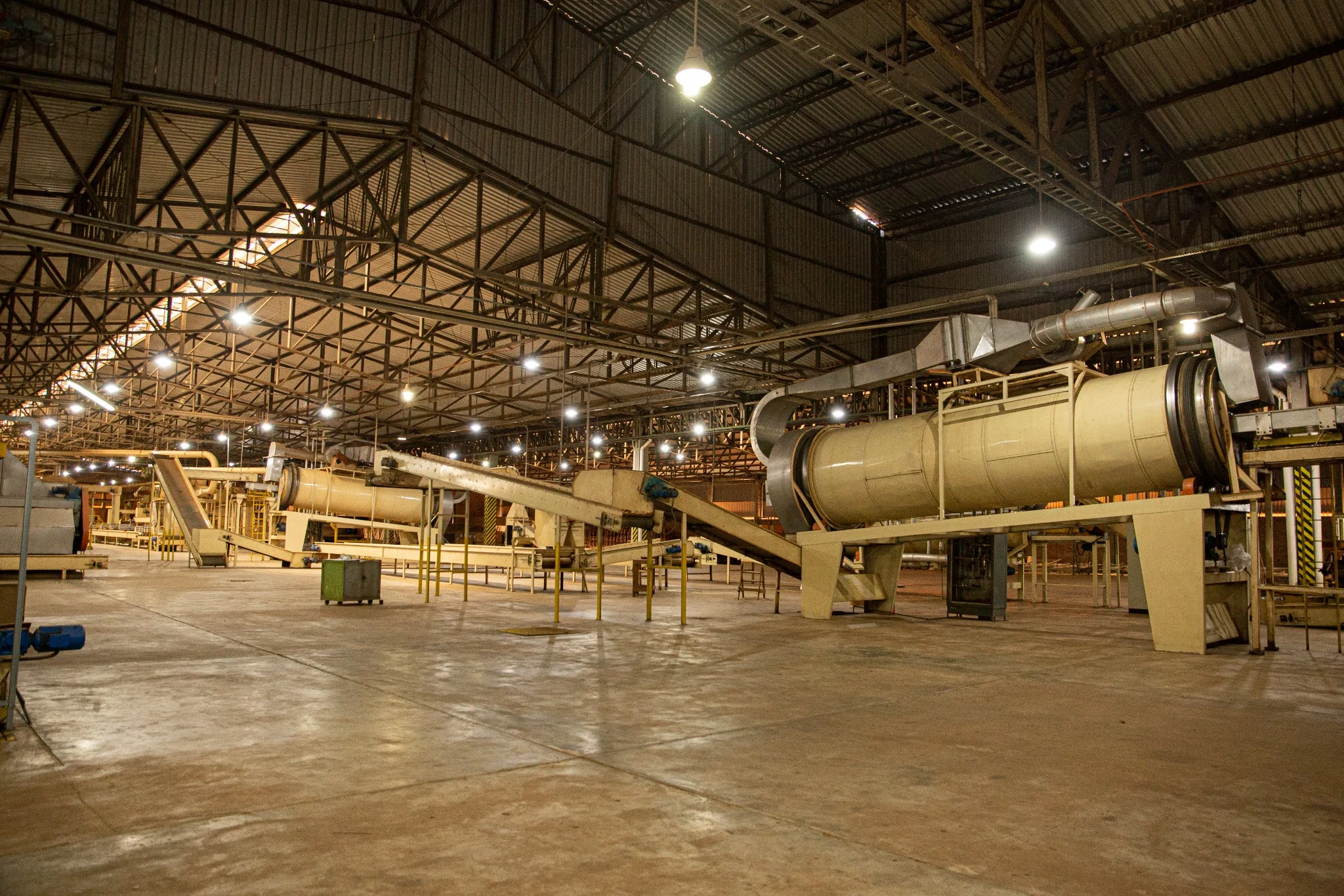 Primary processing hall
